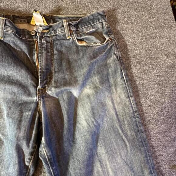 Lucky Brand Men's Jeans - Classic Fit - Distressed Denim - Picture 4 of 16